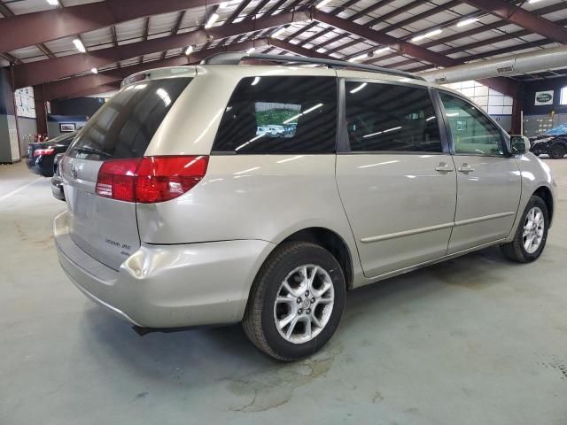 2005 Toyota Sienna XLE