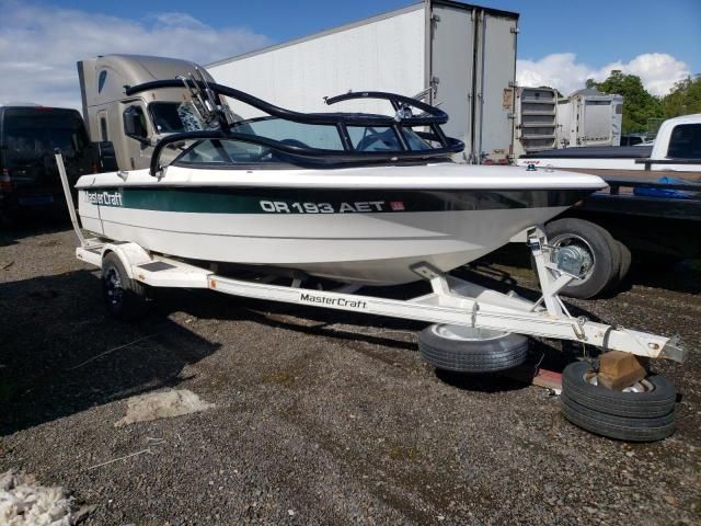 1999 Mastercraft Boat