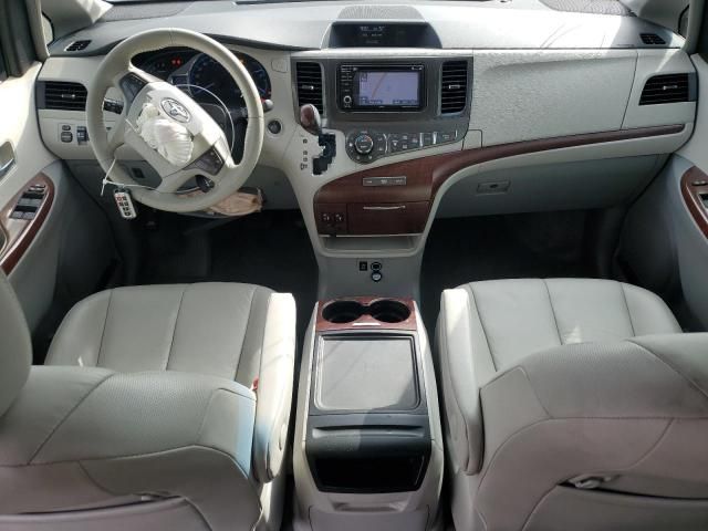 2014 Toyota Sienna XLE