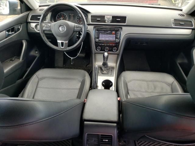 2014 Volkswagen Passat SE