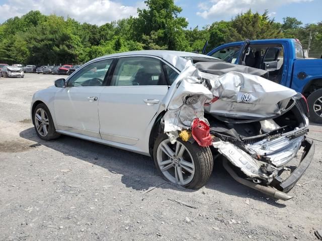 2014 Volkswagen Passat SEL