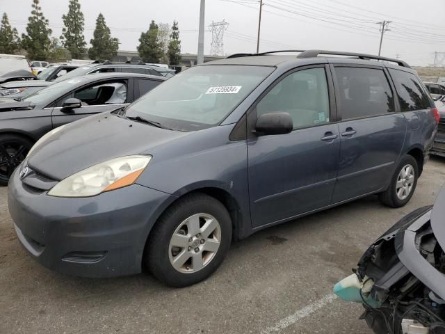 2007 Toyota Sienna CE