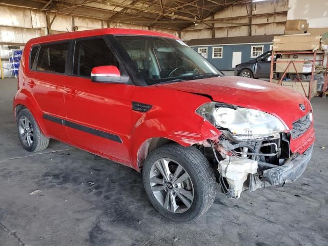 2013 KIA Soul +