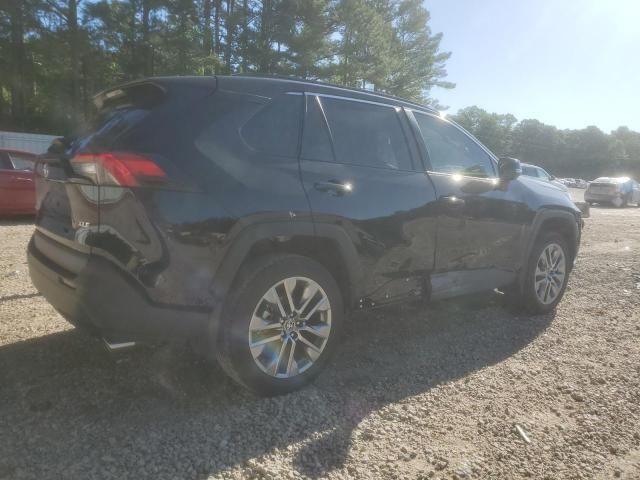 2022 Toyota Rav4 XLE Premium