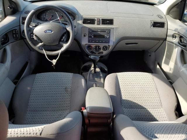 2005 Ford Focus ZX4