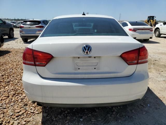 2014 Volkswagen Passat SE