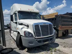 Salvage trucks for sale at Lebanon, TN auction: 2015 Freightliner Cascadia 125