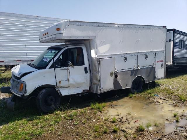 2001 Chevrolet Express Cutaway G3500