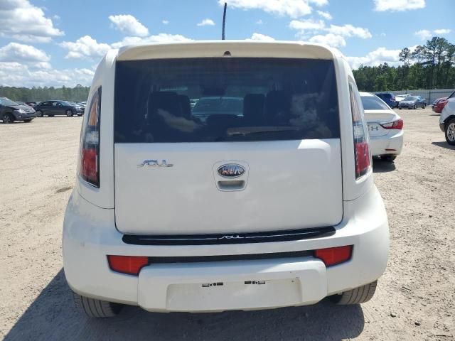 2011 KIA Soul +