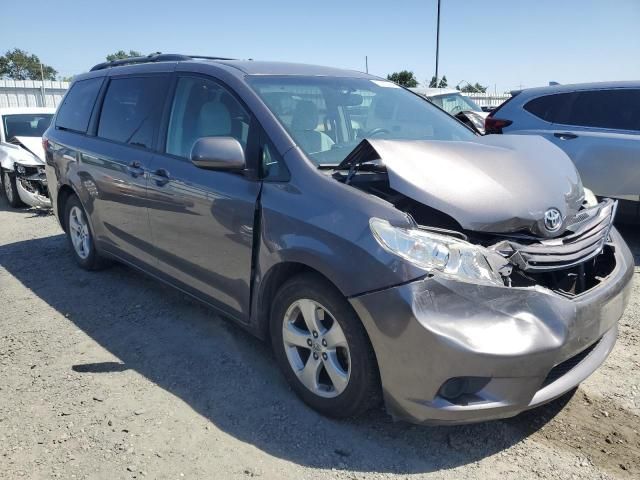 2015 Toyota Sienna LE