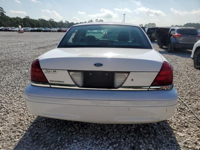 2004 Ford Crown Victoria