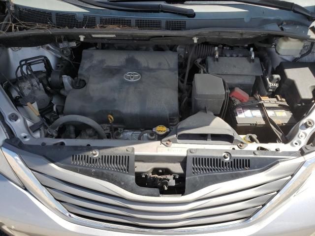 2012 Toyota Sienna XLE