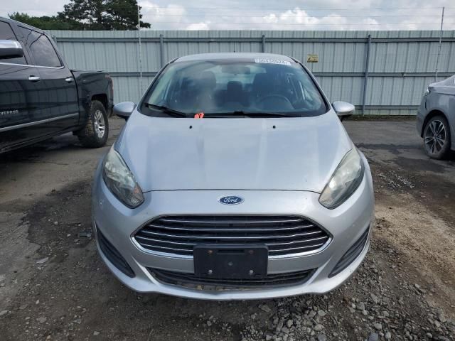 2016 Ford Fiesta SE