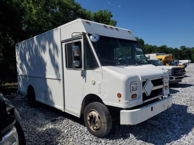 2001 Freightliner Chassis M Line WALK-IN Van