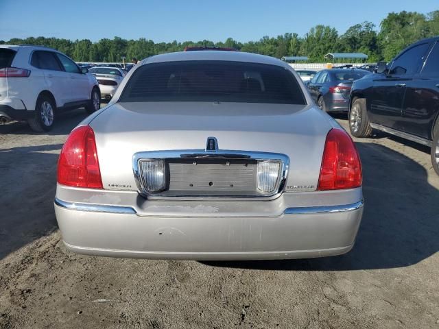 2009 Lincoln Town Car Signature Limited