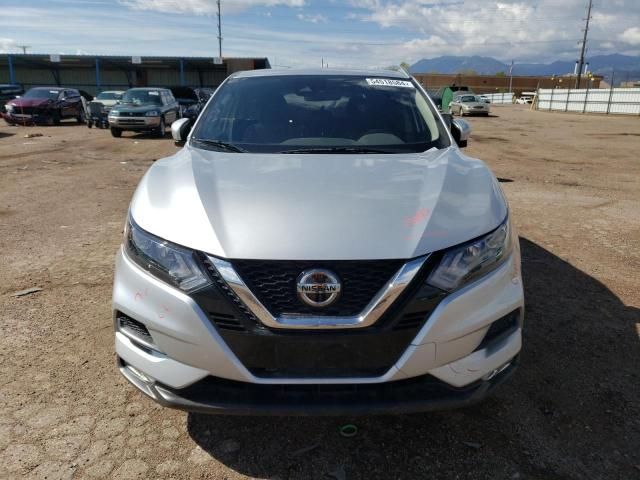 2022 Nissan Rogue Sport SV