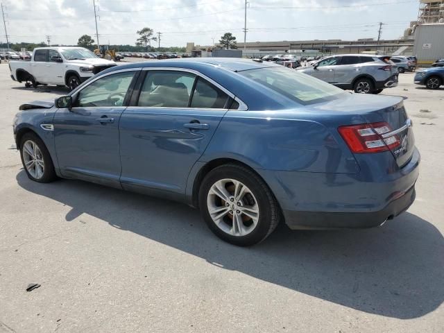 2018 Ford Taurus SE