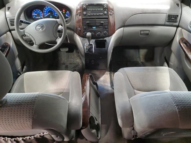 2006 Toyota Sienna CE