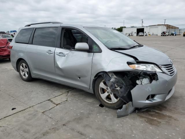 2015 Toyota Sienna LE