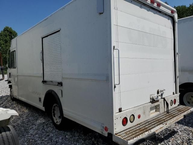 2001 Freightliner Chassis M Line WALK-IN Van