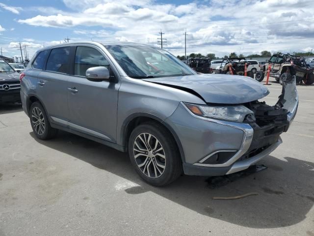 2016 Mitsubishi Outlander SE