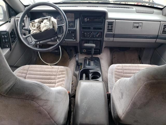 1995 Jeep Grand Cherokee Laredo