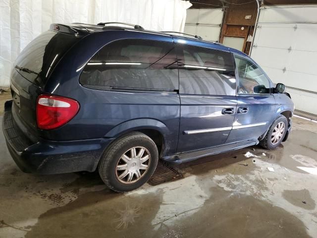 2006 Chrysler Town & Country Touring