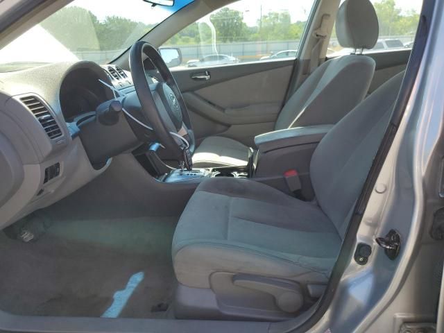 2010 Nissan Altima Base