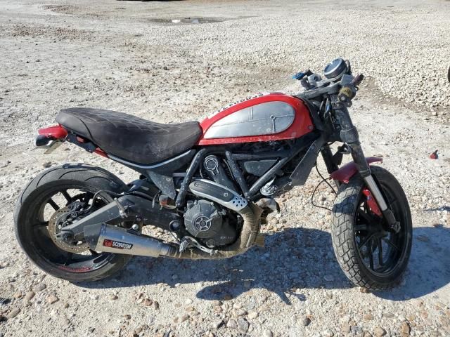 2015 Ducati Scrambler 800