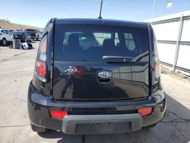 2010 KIA Soul +