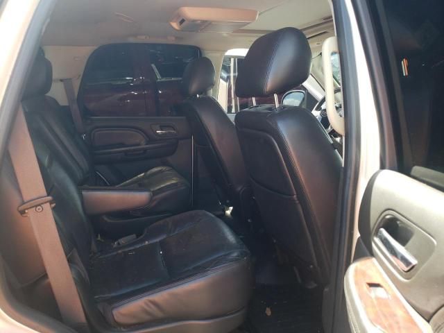 2012 Cadillac Escalade Luxury