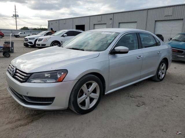 2014 Volkswagen Passat SE