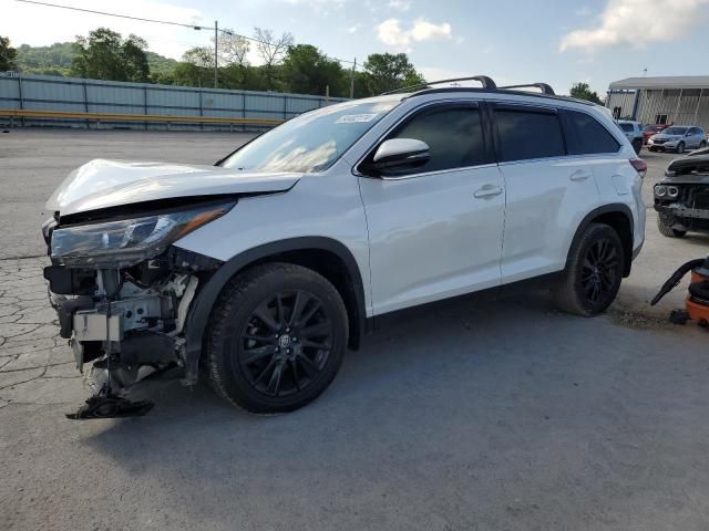 2019 Toyota Highlander SE