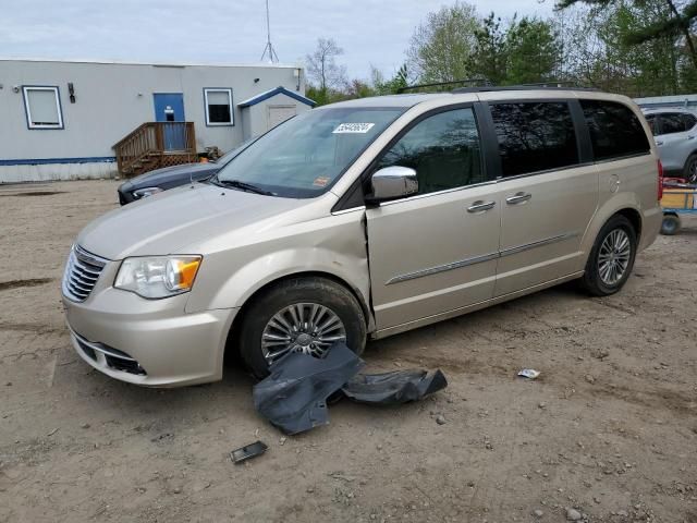 2013 Chrysler Town & Country Touring L