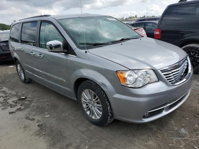 2015 Chrysler Town & Country Touring L