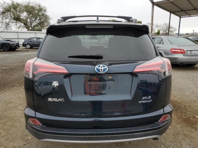 2018 Toyota Rav4 HV LE