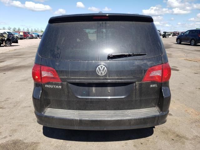 2012 Volkswagen Routan SEL