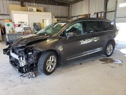 Chrysler Pacifica Touring l Vehiculos salvage en venta: 2017 Chrysler Pacifica Touring L