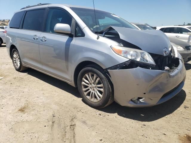 2014 Toyota Sienna XLE