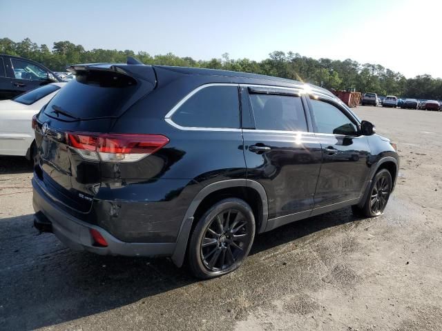 2019 Toyota Highlander SE