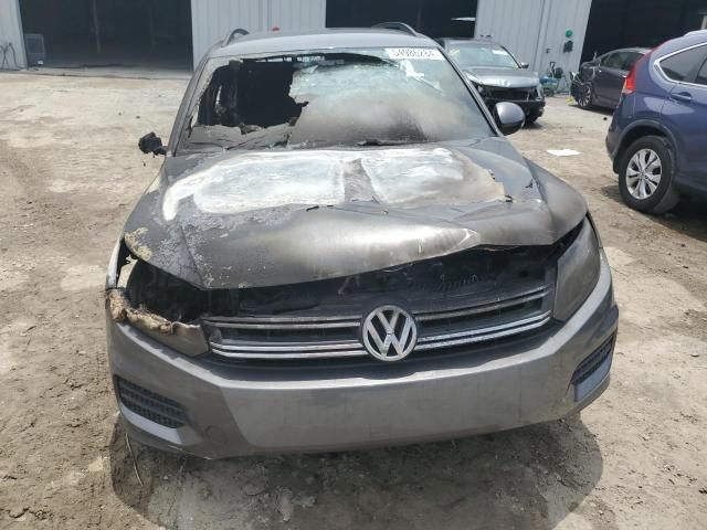 2015 Volkswagen Tiguan S