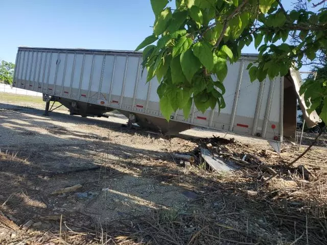 2000 Cornhusker 49GRAILER