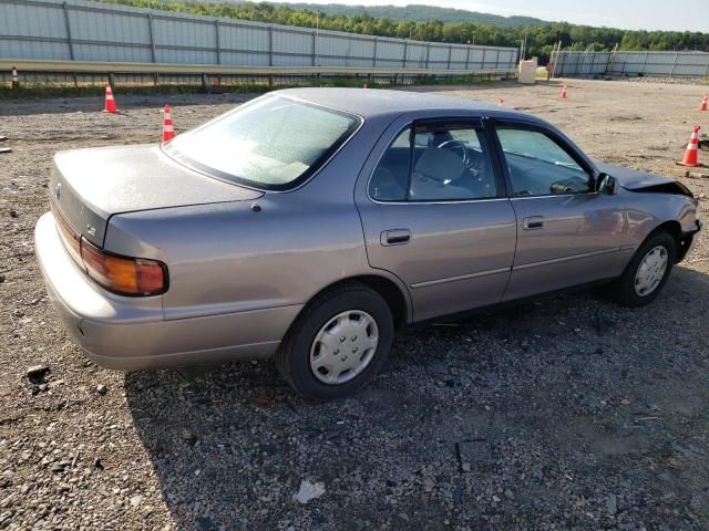 1994 Toyota Camry LE