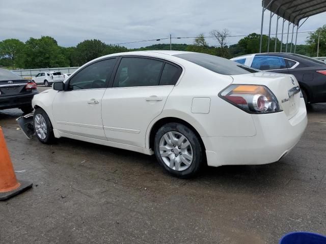 2010 Nissan Altima Base