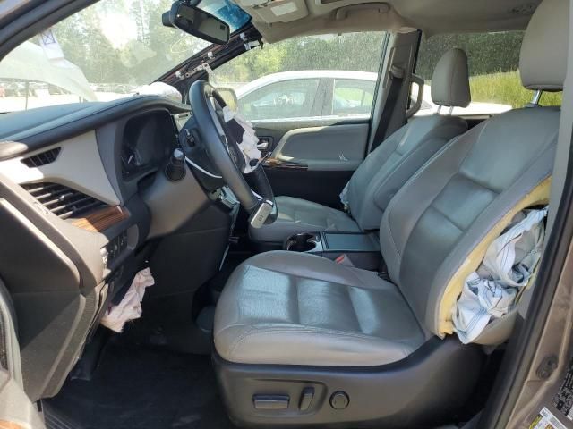 2015 Toyota Sienna XLE