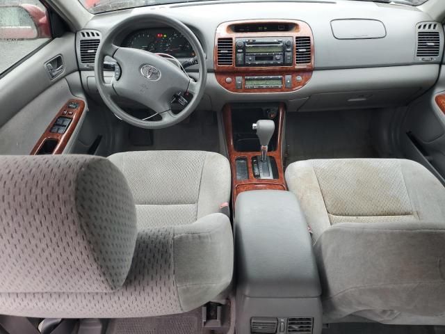 2004 Toyota Camry LE