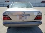 1995 Mercedes-Benz E 320 Base