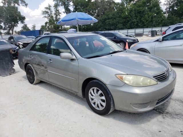 2005 Toyota Camry LE