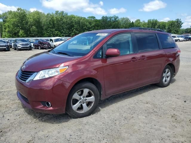 2011 Toyota Sienna LE