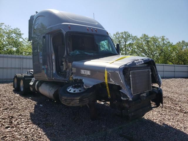 2011 Freightliner Cascadia 125